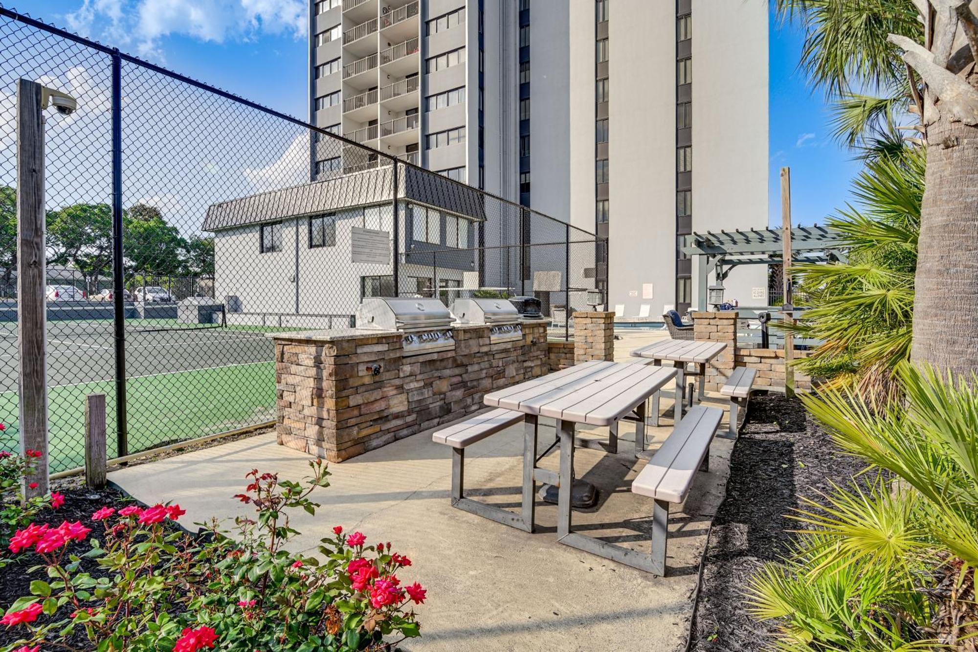 Updated Resort Condo, Walk To Myrtle Beach! Exterior foto